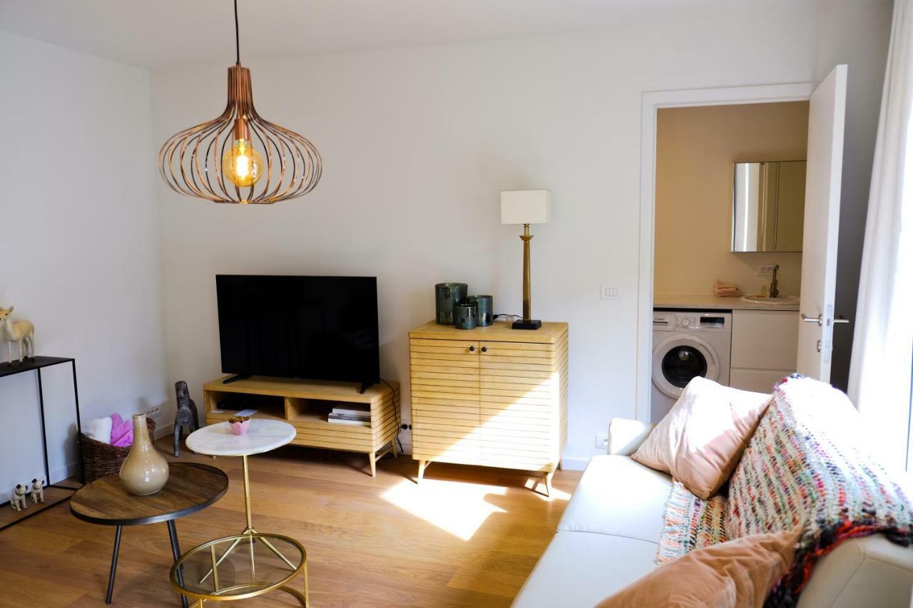 Modern Appartment In The Heart Of Gent Bagian luar foto