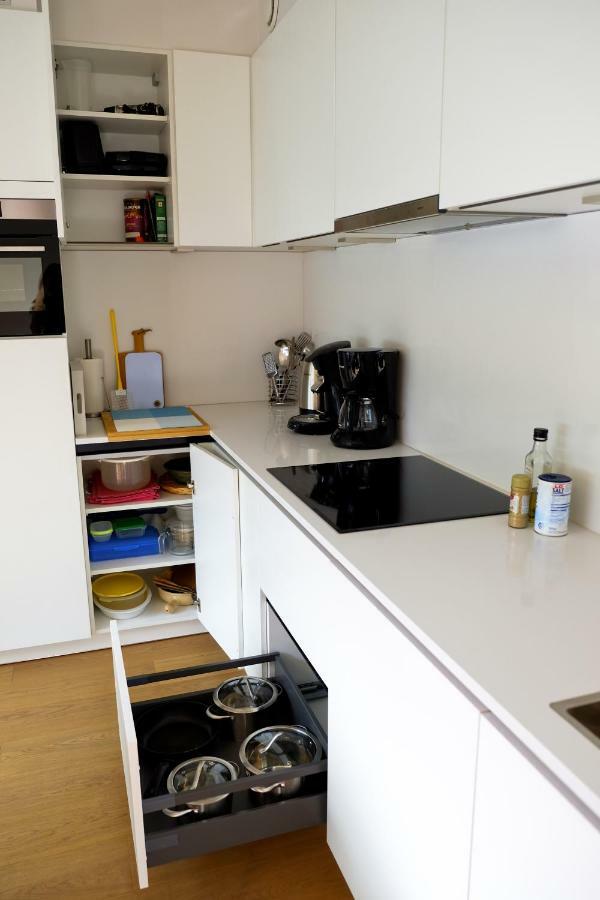 Modern Appartment In The Heart Of Gent Bagian luar foto